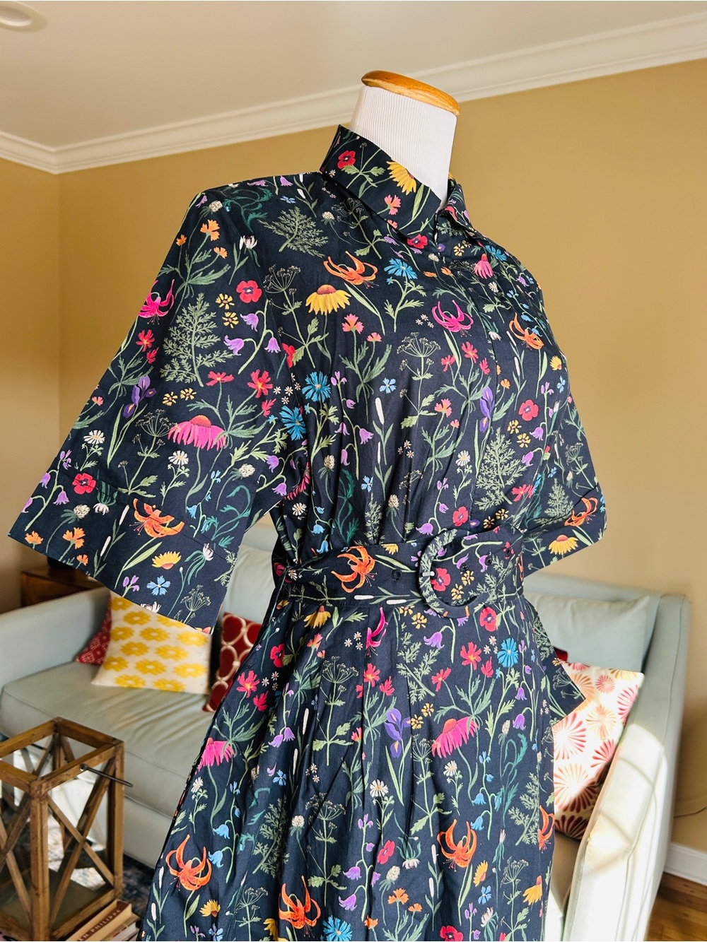 NWT Mixed by Nasrin Black Floral Belted Midi Shirt Dress Size Small - Picture 6 of 15